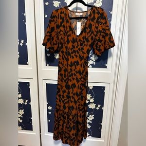 C+D+M animal print dress. Size L. NWT.
